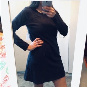 🎉Open back black long sleeve dress